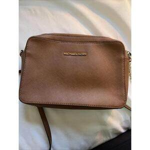 Michael Kors Leather Jet Set East West Crossbody brown